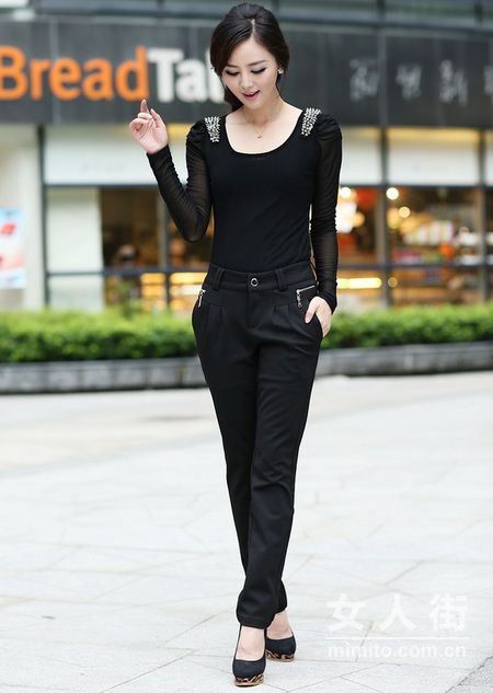 初秋潮流搭配 百搭款显瘦女装